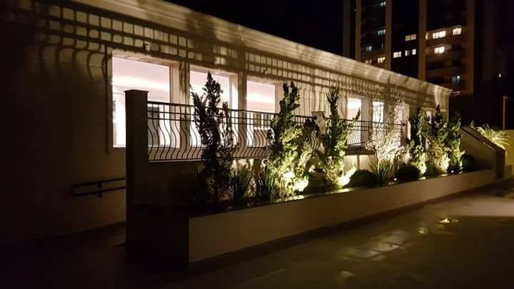 Paisagismo piscina