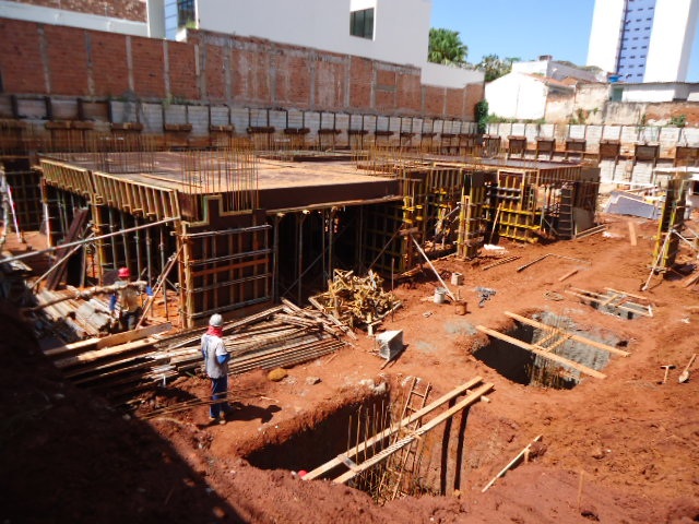 Estrutura - 1 Pavimento em execuo -  Foto Atualizada 16/05/2016
