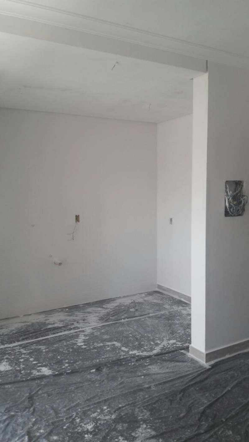 Foto atualizada 04/04/2017 - Pintura interna